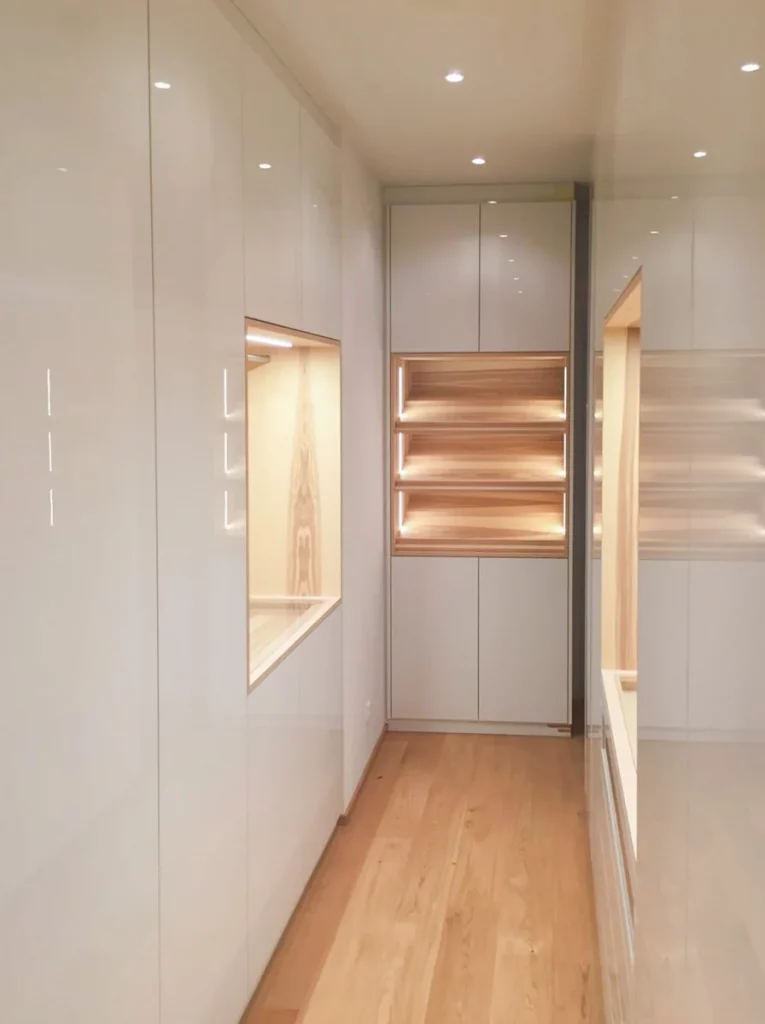 Schlafzimmer 5-3-2